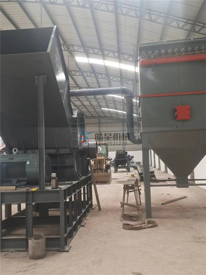 鋁合金破碎機(jī)生產(chǎn)線(xiàn)作業(yè) 鋁合金破碎機(jī)生產(chǎn)線(xiàn)作業(yè)
